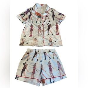Taylor Swift inspired satin pajama set 💋
